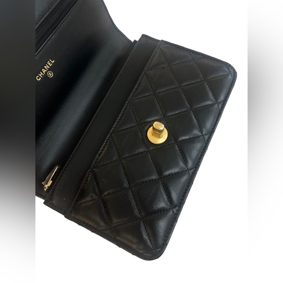 23A Chanel limited edition Leo wallet on chain - Picture 10 of 11